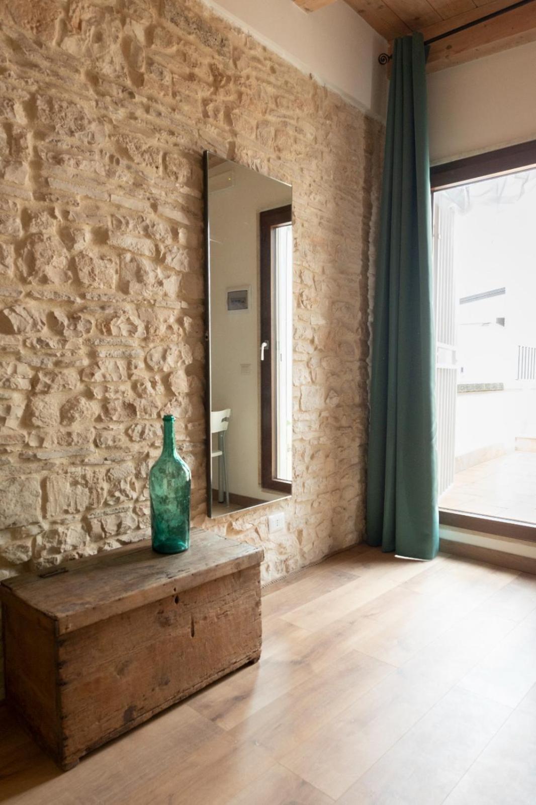 Palazzo Rizzi Dimora Dei Templari Hotel Bitetto Екстериор снимка