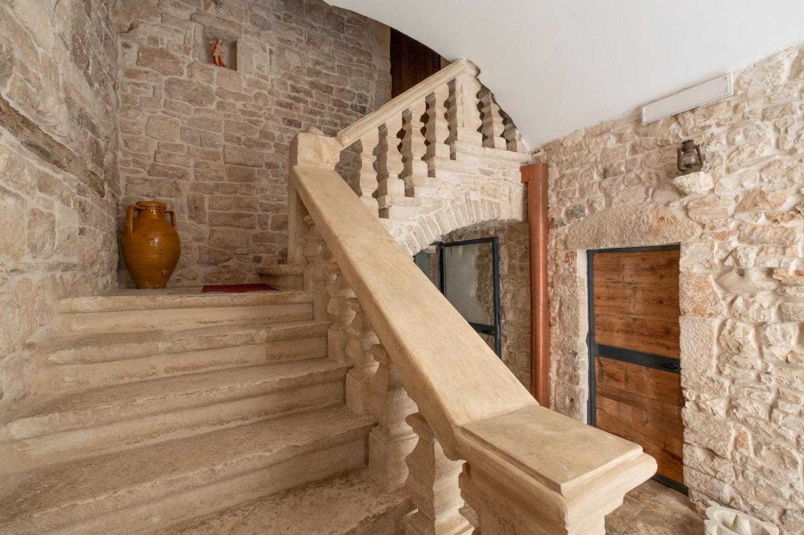Palazzo Rizzi Dimora Dei Templari Hotel Bitetto Екстериор снимка
